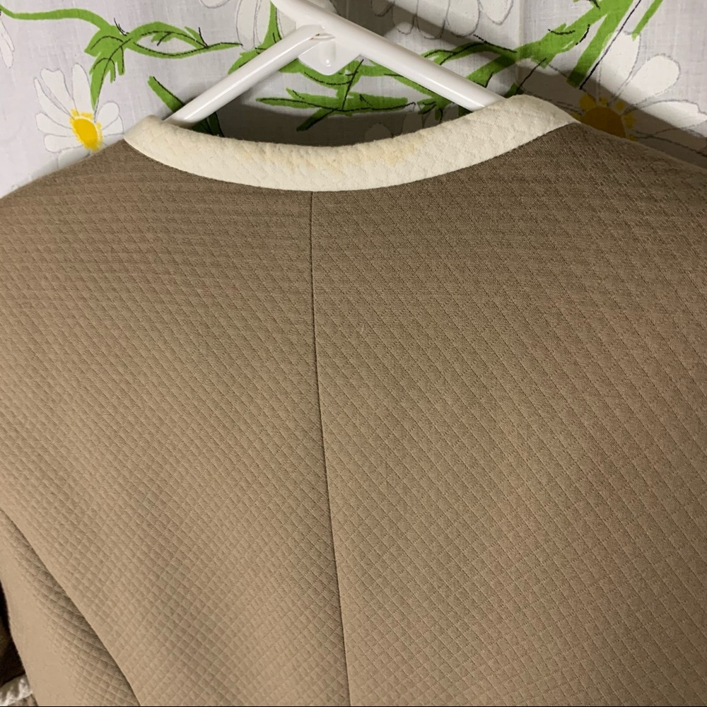 Vintage 80s Oscar de la Renta brown white color block quilted skirt suit set - Picture 10 of 12